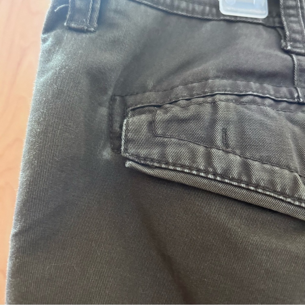St Johns Bay Mens 38x30 Olive-Green Chino Pants Slacks Flat Front Actual 38x29